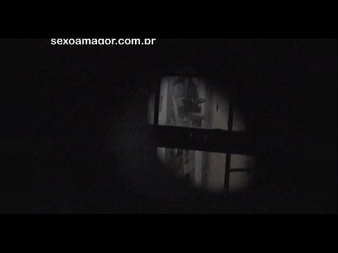 ❤️ Blondie blir hemligt videofilmad av en voyeur från grannskapet gömd bakom ihåliga tegelstenar ❤️ Porno vk at sv.vbdsm.ru ❤